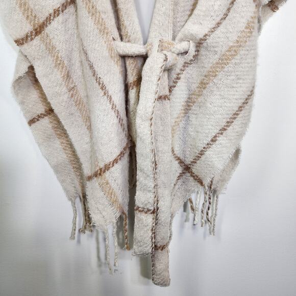 Liz Claiborne Belted Poncho Wrap Womens One Size OS Fringe Plaid Neutral Ivory - Picture 8 of 12